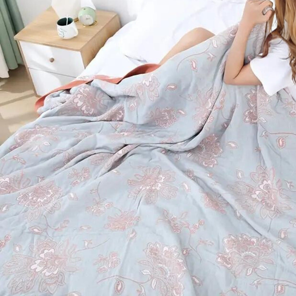 Koslund™ Blomstrete jacquardteppe som er lett og svalt hele året