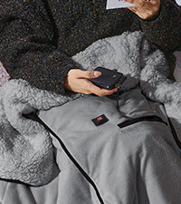 Koslund™ Varmeteppe for damer med hette og sidelommer