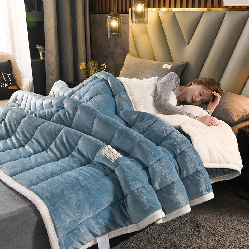 Koslund™ Vinterteppe i flanellfleece, puster og varmer i seng og sofa