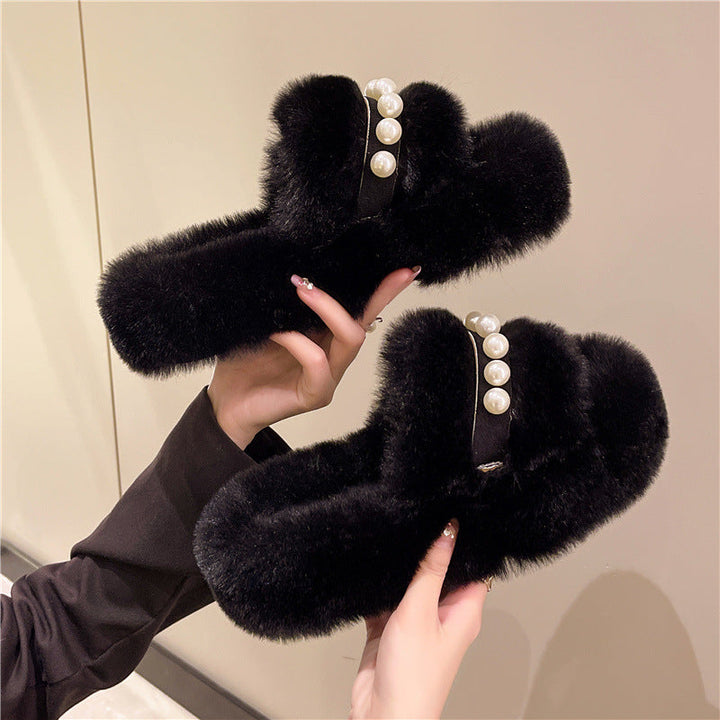 Koslund™ Luftige åpne tøfler med elegante perledetaljer