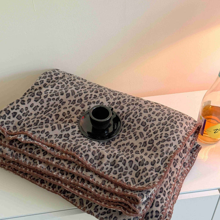 Koslund™ Myk pledd med dyremønster til sofa og seng