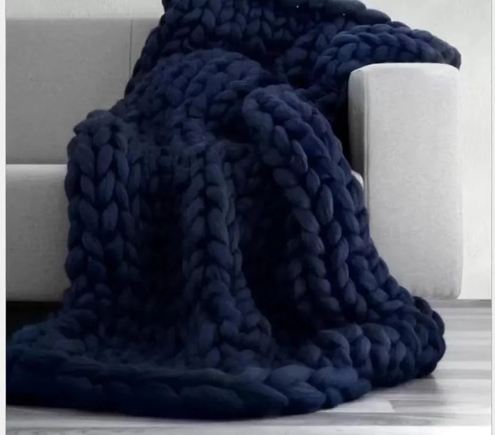 Koslund™ Grovstrikket ullpledd for en koselig sofa og seng
