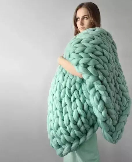 Koslund™ Grovstrikket ullpledd for en koselig sofa og seng