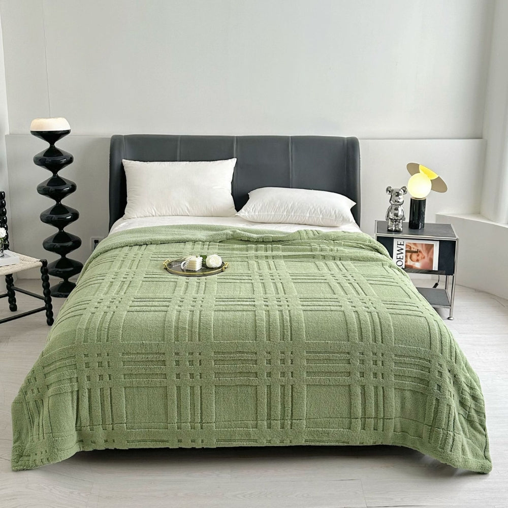 Koslund™ Strikket teppe med preget rutemønster i dobbel myk mikrofiber