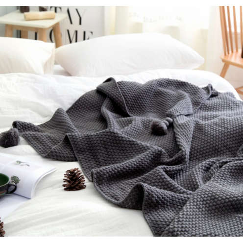 Koslund™ Grovstrikket vaffelpledd med pomponger til sofaen