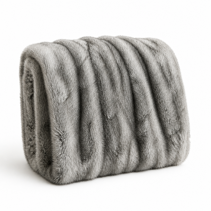 Koslund™ Fluffy pledd i kunstpels med forsterkede kanter