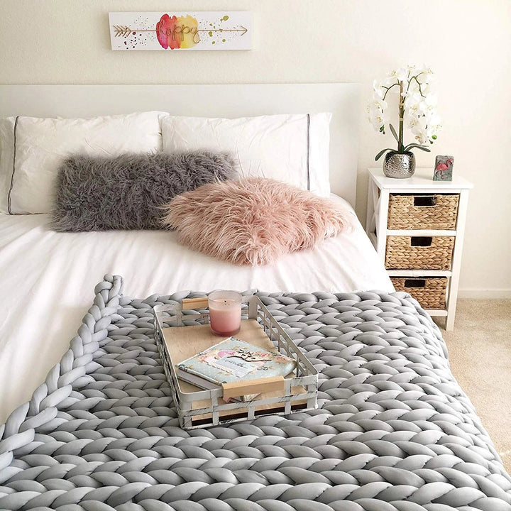 Koslund™ Grovstrikket pledd i myk mikrofiber, tolv farger