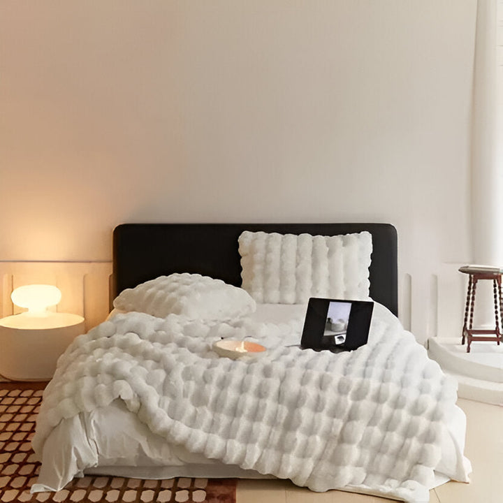 Strukturert pledd til seng eller sofa, mykt og vaskbart