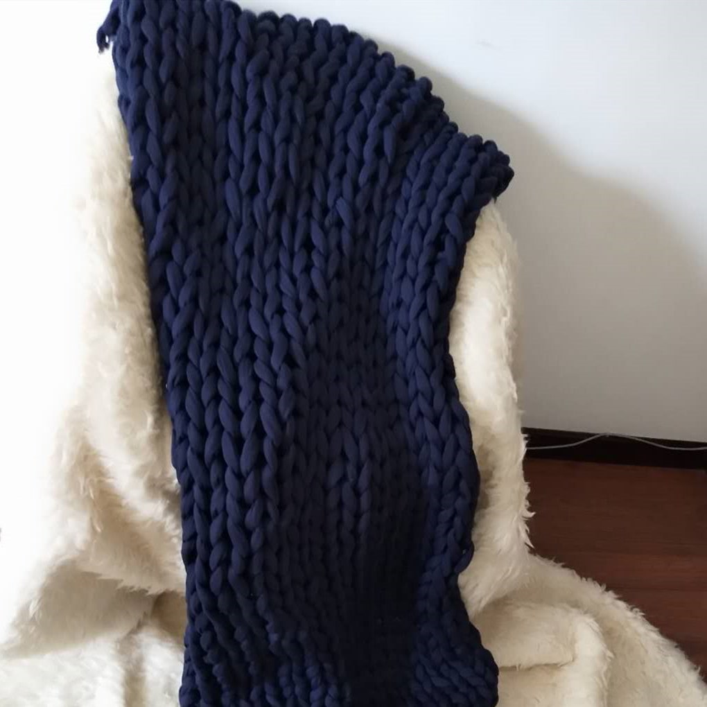 Håndvevd chunky knit-pledd med deilig tyngde