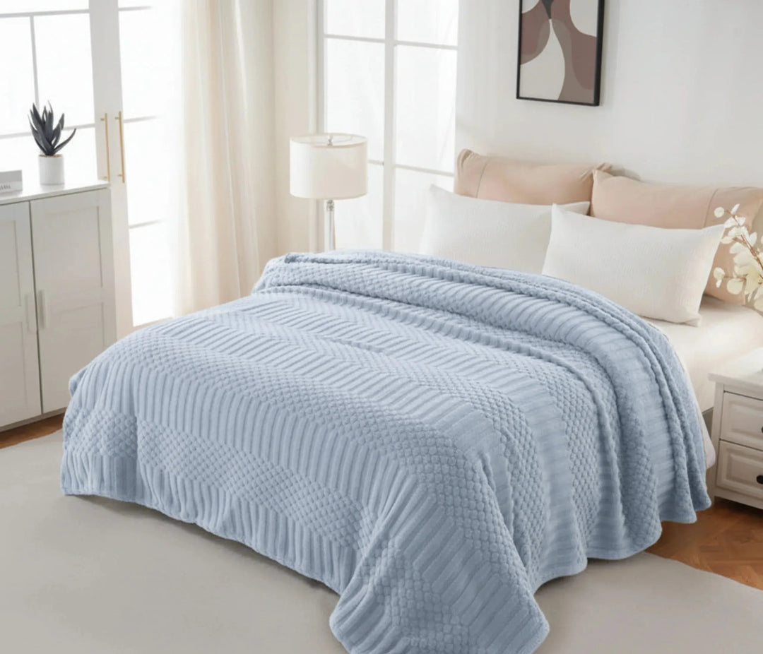 Koslund™ Fluffy fleecepledd i plys for sofa, lenestol og seng